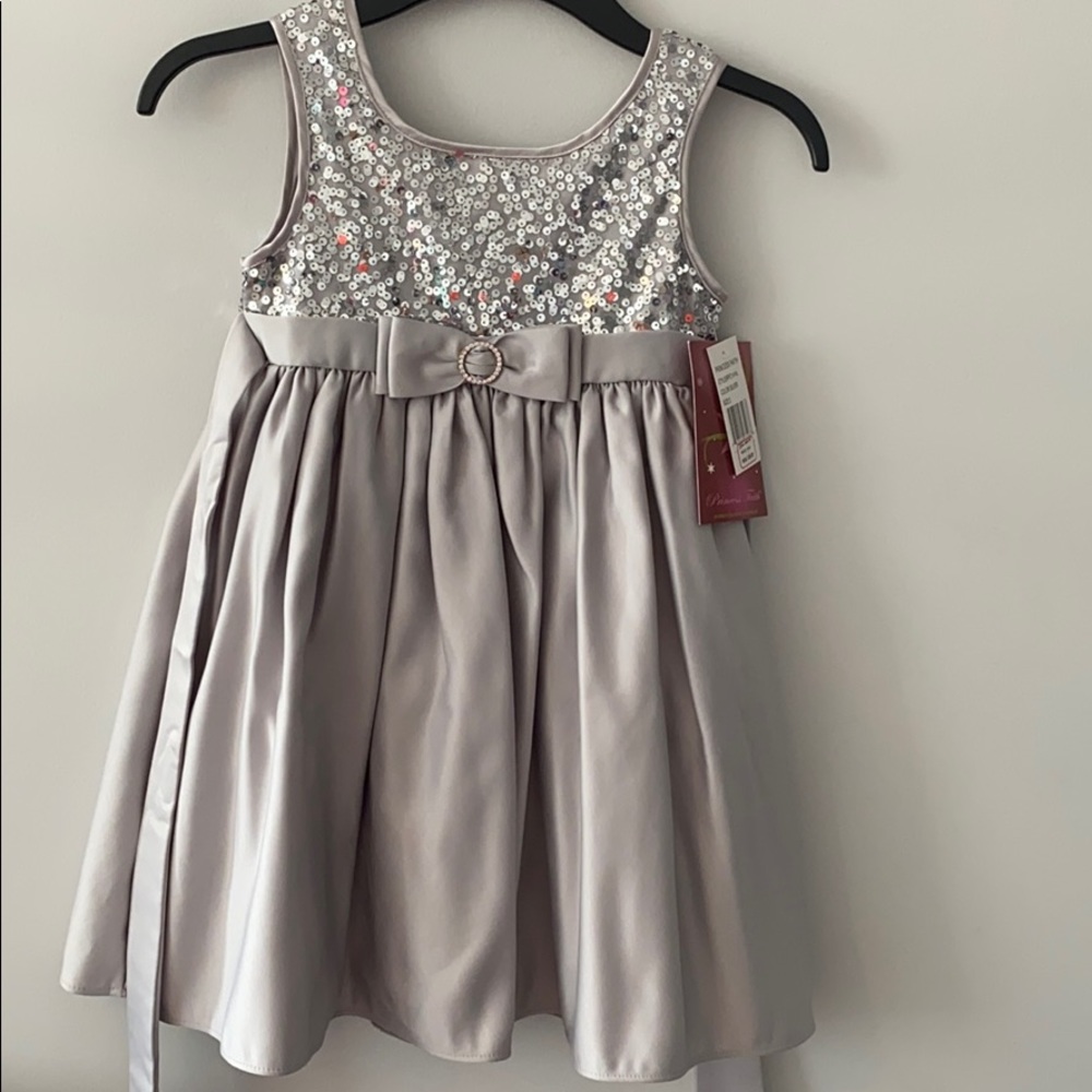 Girl dress